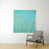 Abschluss alter Karosserie aus Graumetall mit Wandteppich (Beispiel)