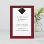 Abschluss-Ankündigungsmaroon Einladung (Stehend Vorderseite)