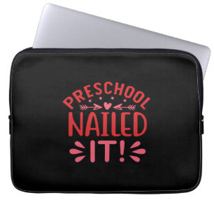 Abschluss Art Preschool Nails Laptopschutzhülle