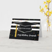 Abschluss Associate Grad mit Cap Schwarz-weiß Karte (Gelbe Blume)