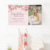 Abschluss-Banner mit rosa Blumenzange Banner (Insitu)