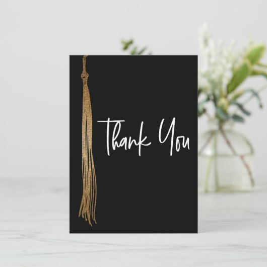Abschluss Black Gold Tassel Moderne Handschrift Dankeskarte (Stehend Vorderseite)