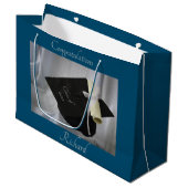 Abschluss Blue Cap & Diploma Personalisiert Große Geschenktüte (Vorderseite Schrägansicht)