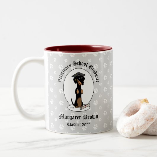 Abschluss Dackel (schwarz & tan) - Niedlicher Hund Zweifarbige Tasse (Mit Donut)