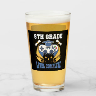 Abschluss der 8. Klasse Gaming Gamer Abschlussfeie Glas