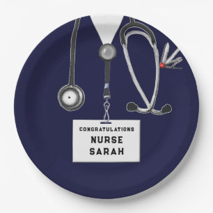 Abschluss der Krankenpflege Pappteller