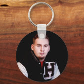 Abschluss Foto Burgundy GRAD Cap Jahr Monogramm Schlüsselanhänger (Rückseite)