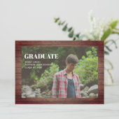 Abschluss Foto Rustikaler Holzschuppen Einladung (Stehend Vorderseite)