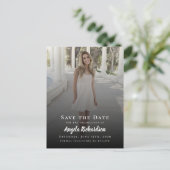 Abschluss Foto Typografie Save the Date Einladungspostkarte (Stehend Vorderseite)