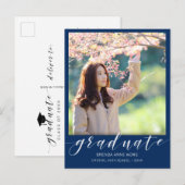 Abschluss Foto White Script Royal Blue 2025 Ankündigungspostkarte (Vorne/Hinten)