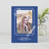 Abschluss für das Blaue und Weiße Moderne Foto Einladung (Stehend Vorderseite)