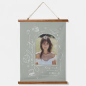 Abschluss für das handgezogene Foto im Stapelberei Wandteppich Mit Holzrahmen (Vorderseite)