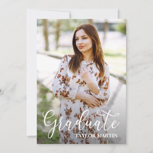 Abschluss für das Skript-Foto in Schwarz und Weiß Einladung (Vorderseite)