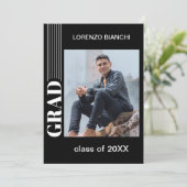 Abschluss für Minimalistische Schwarz-Weiß-Glückwü Ankündigung (Stehend Vorderseite)