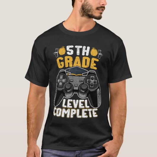 Abschluss-Gamer der fünften Stufe T-Shirt (Vorderseite)
