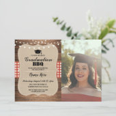 Abschluss GRILLEN Foto Burlap Red Rustic Wood Einladung (Stehend Vorderseite)