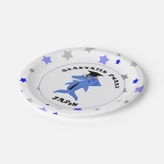 Abschluss-Haifisch-Party Pappteller (Schrägansicht)