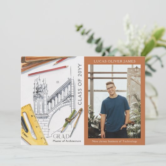 Abschluss-Klasse des Architekturingenieurs 2022 (Stehend Vorderseite)