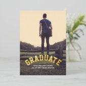 Abschluss Masculine Moderne Personalisiert Folieneinladung (Stehend vorne)