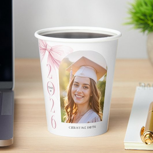 Abschluss mit rosa Schleife Pappbecher