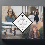 Abschluss Modernes, elegantes Drehbuch 4 Foto Coll Fotoplatte<br><div class="desc">Das elegante,  klassische,  schwarze Typografie-Skript macht einen stilvollen personalisierten Abschluss 4 Foto Gitter Sake großen Plakette.           Einfach mit Ihren Details und vier individuellen Bildern anpassen!             Wenn Sie eine bestimmte Farbe oder Kombination benötigen,  schreiben Sie bitte dem Designer über den Button unten!</div>