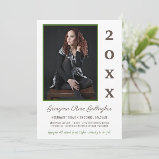 Abschluss Modernes Foto Einfaches Grünes Jahr Ankündigung (Stehend Vorderseite)