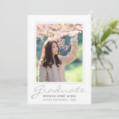 Abschluss Modernes Grauschrift Typografie Foto Ankündigung (Stehend Vorderseite)