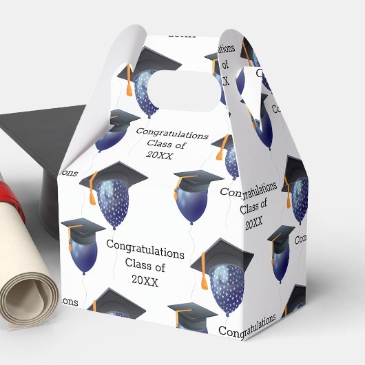 Abschluss Mortarboard und Balloons Geschenkschachtel