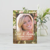 Abschluss Rustikale Rose Blumenstrauß Foto Dankeskarte (Stehend Vorderseite)