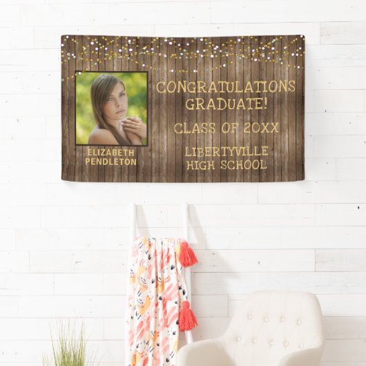 Abschluss Rustikales Foto mit Holzstring Lights Banner (Insitu)