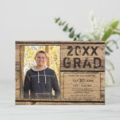 Abschluss Rustikales Land Holz 1 Foto GRAD Einladung (Stehend Vorderseite)