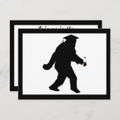Abschluss Sasquatch mit Grad Cap Einladung (Vorne/Hinten)
