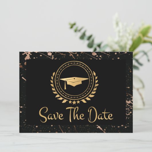 Abschluss Save the Date Gold Grad Cap (Stehend Vorderseite)