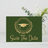Abschluss Save the Date Gold Grad Cap Green (Stehend Vorderseite)
