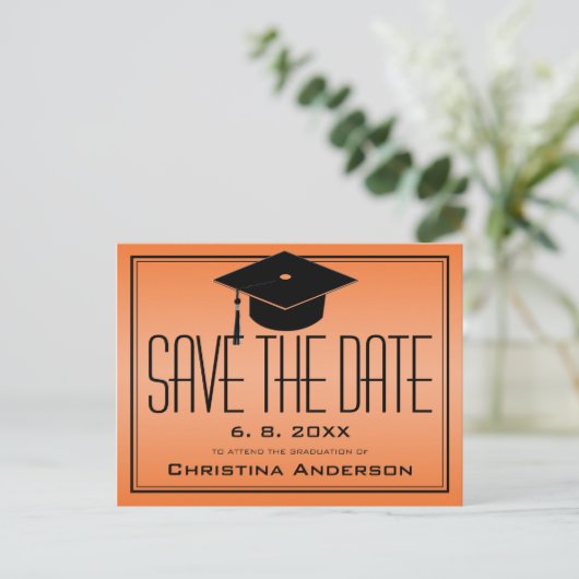 Abschluss Save the Date Grad Cap Orange Graduate Ankündigungspostkarte (Stehend Vorderseite)