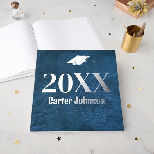 Abschluss-Silberfolie auf blauem Leder Gästebuch (Vorderseite Offen)