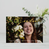 Abschluss Tassel Script Foto Einladung (Stehend vorne)