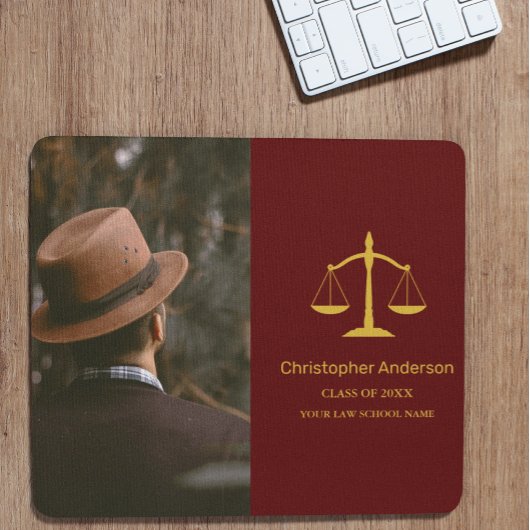 Abschlussfeier für Juristen Mousepad