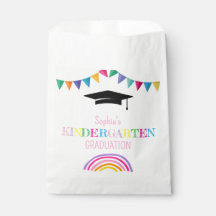 Abschlussfeier für Mädchen im Kindergarten 
