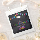 Abschlussfeier für Mädchen im Kindergarten Geschenktütchen (Ausgeschnitten)