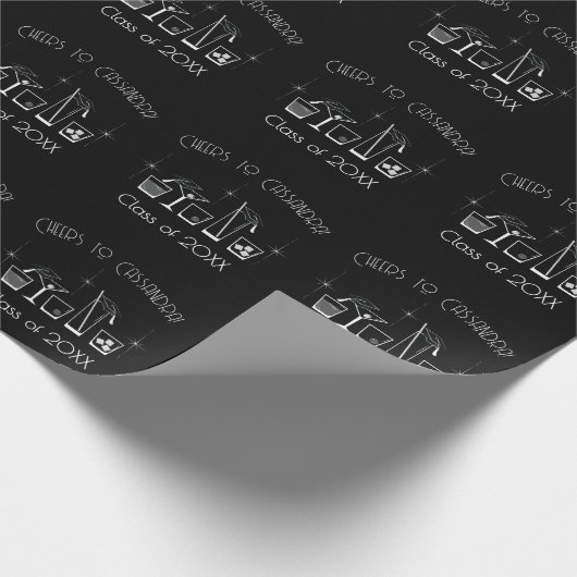 Abschlussfeier Mütze und Cocktail Schwarz Geschenkpapier (Ecke)