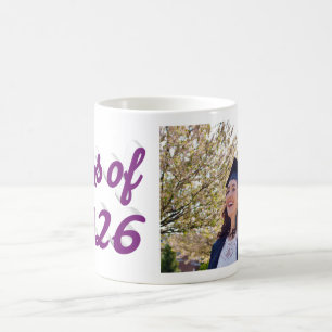 Abschlussfoto 2026 lila Schrift  Kaffeetasse