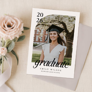 Abschlussfoto Graduierung Schwarz-Weiß-Ankündigung Postkarte