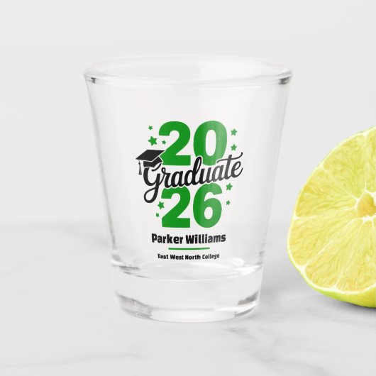 Abschlussklasse 2026 Graduiertenmütze | Grün Schnapsglas (Vorderseite)