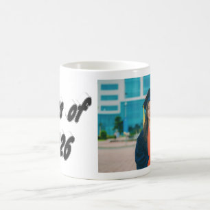 Abschlussklasse 2026 schwarze Typografie Abschluss Kaffeetasse