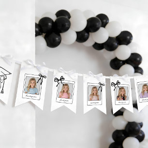 Abschlussmütze mit Schleife Schuljahre Foto Wimpelkette