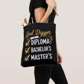 Abschlussziel Master-Absolvent hat es geschafft Kl Tasche (Von Nahem)