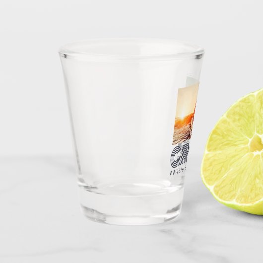 Absolvent 20XX Retro Cool einfaches Jahr Schnapsglas (Links)