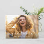 Absolvent | Delikate Schrift und zwei Fotos Ankündigung (Stehend Vorderseite)