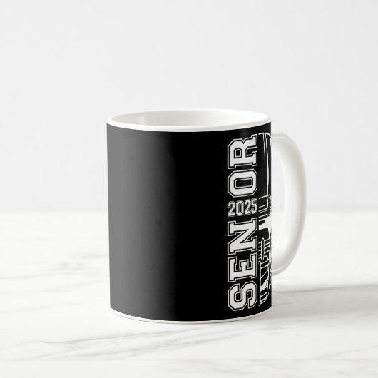 Absolvent der Abschlussklasse 2025 Abschluss Ameri Kaffeetasse (VorderseiteRechts)